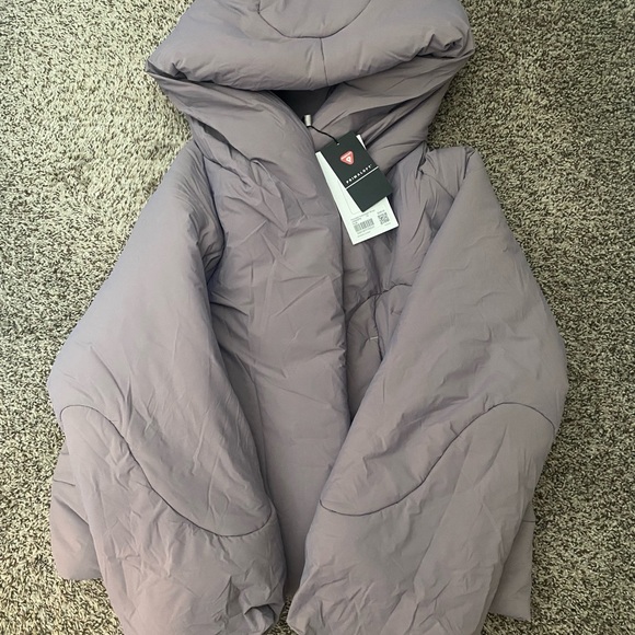 Lululemon hooded insulated wrap jacket - Picture 1 of 4